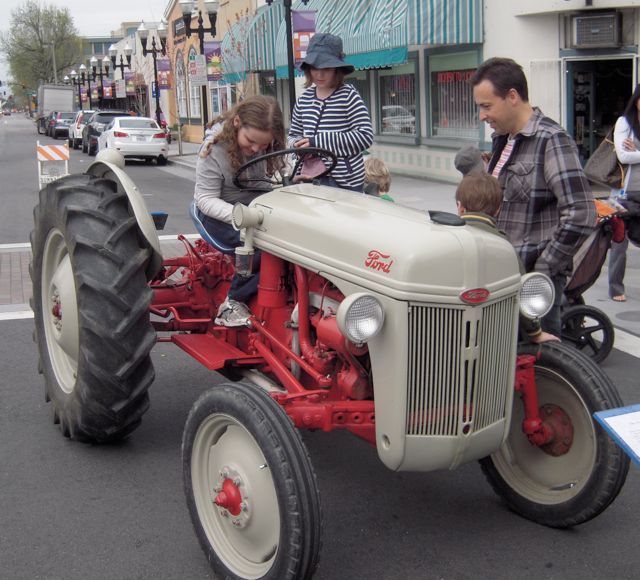 Tractor at Sunnyvale farmer's market